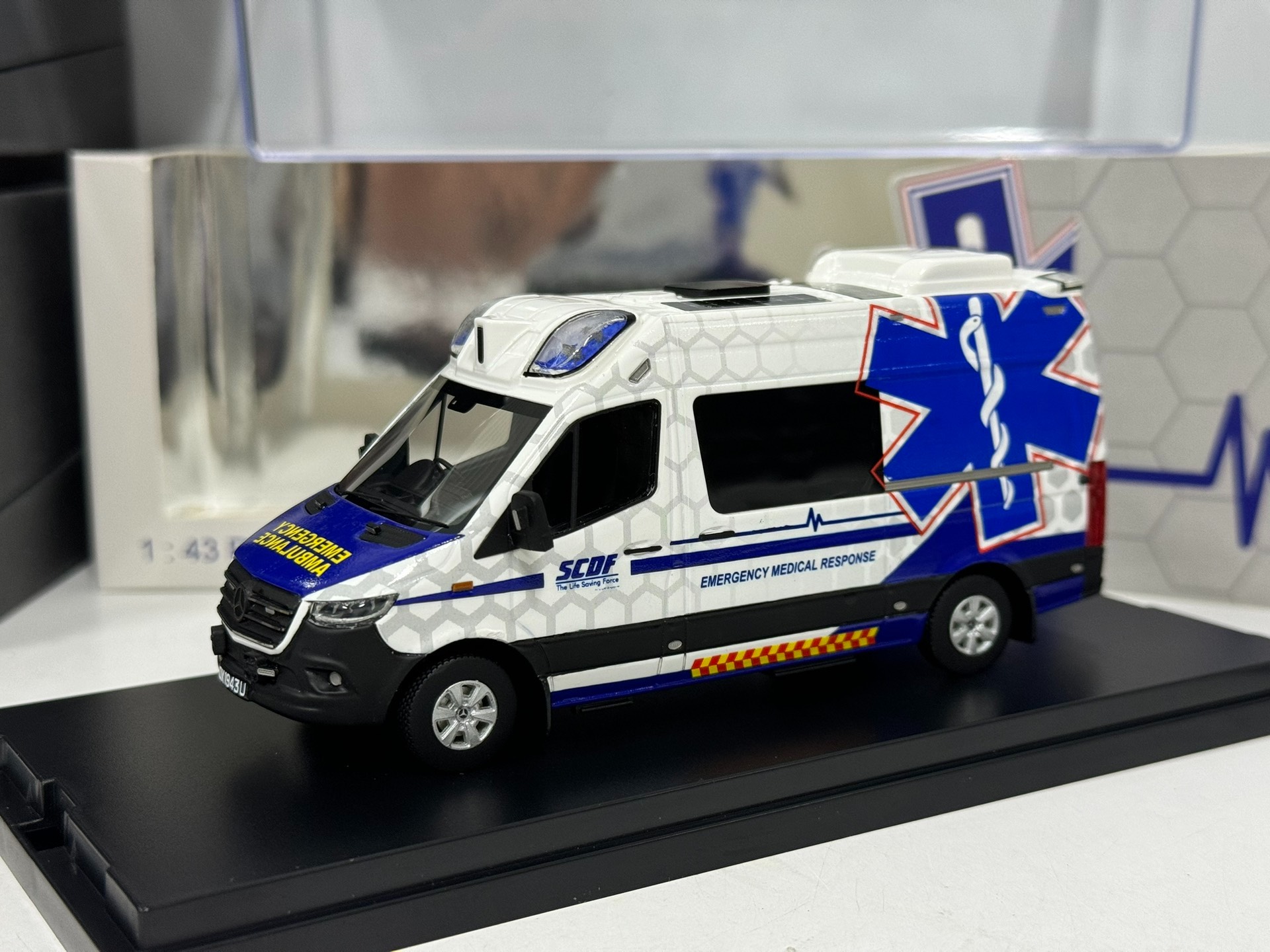 Diecast Masterpiece 1/43 Scale - огляд і ціна Model Kit Singapore
